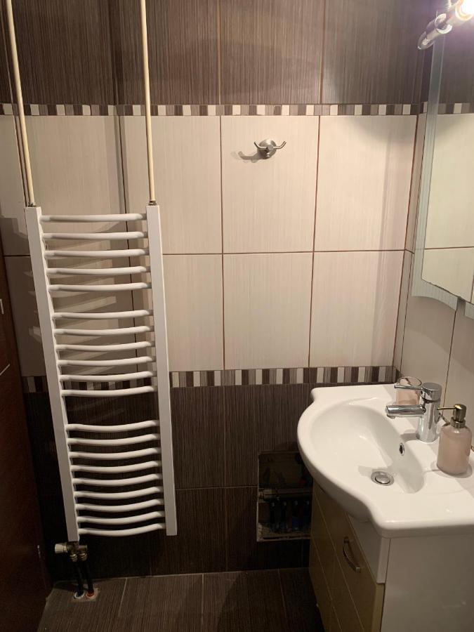 Hommie Apartment Amaliada Bagian luar foto